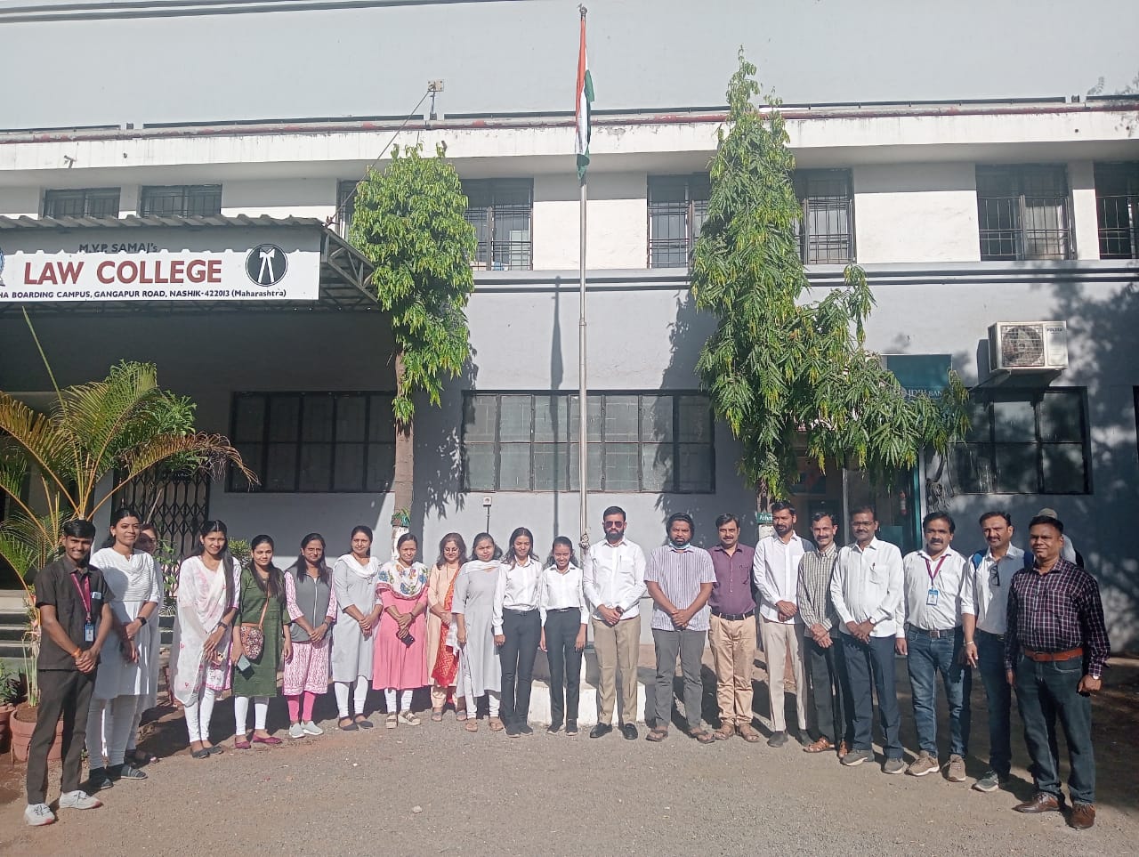 १ मे महाराष्ट्र दिन साजरा करण्यात आला